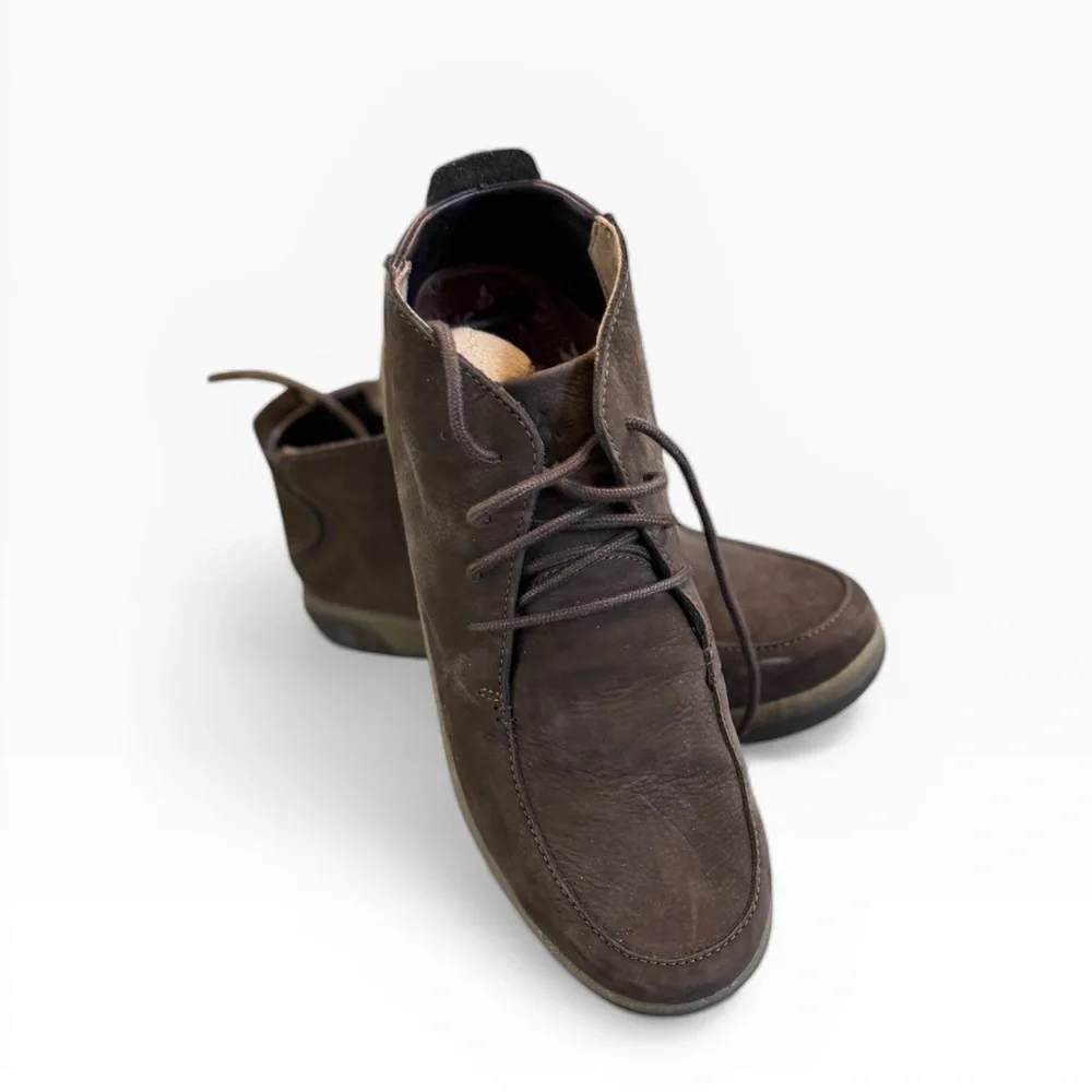 OluKai Men's Dark Brown Chukka Boots